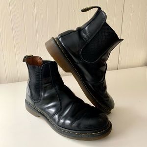 Dr Martens Black Leather Mens Boots 2976 Sz 8 Yellow Stitch Chelsea Boot Shoe